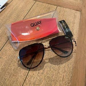 Brand new quay sunglasses